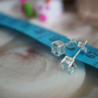 Topas Blau Ohrstecker Facettiert 5mm 925 Silber   
