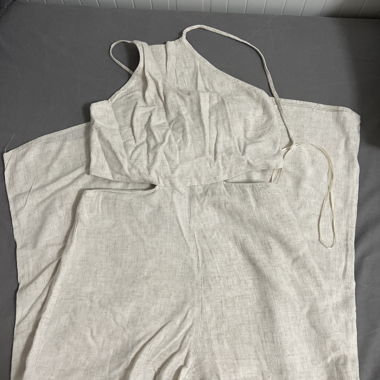 Tuta intera beige in lino