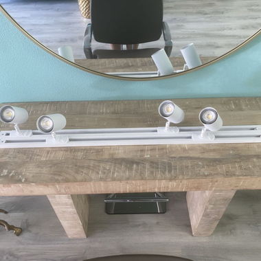 LED lighting rail 2 m and 4 adjustable spots