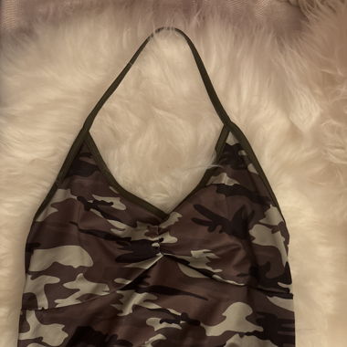 short military top