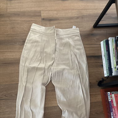 Zara hose