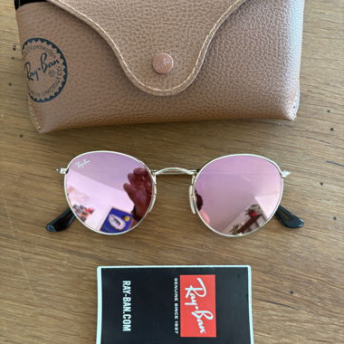 Lunettes de soleil Ray-Ban - jamais portées