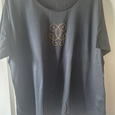 T-shirt avec strass et clous