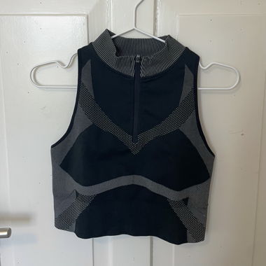 Top sportivo nero