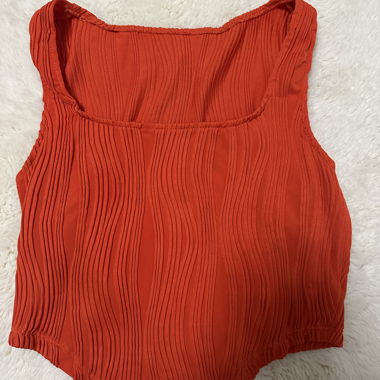 Top rosso