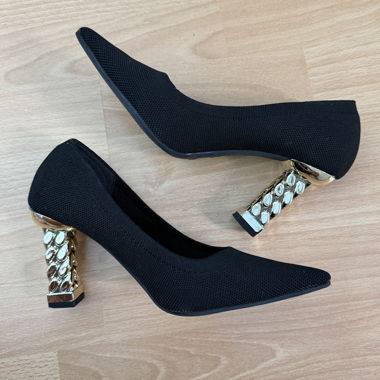 Talons noir finition dorée taille 38