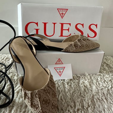 Guess Sandal/RESERVED