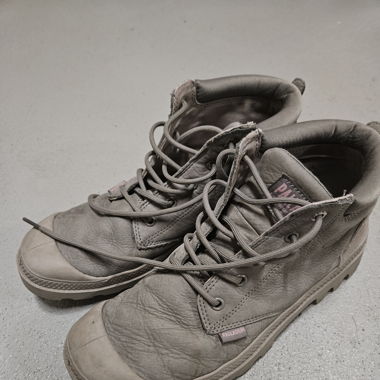 Palladium Schuhe Grösse 42