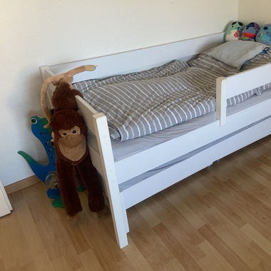 Kinder Bett