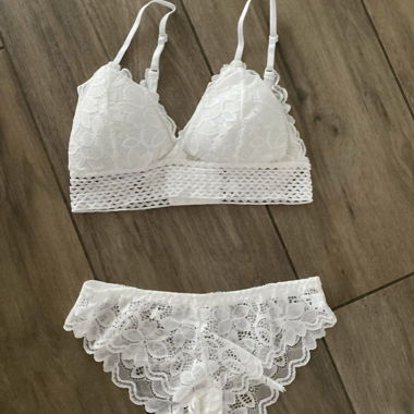 Set di lingerie in pizzo bianco non indossato, taglia S