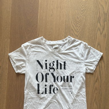 t-shirt/robe pyjama 