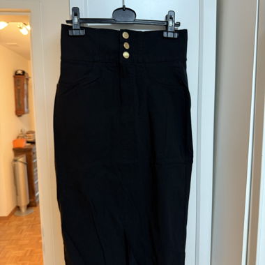 Langer Schwarzer Jeans Rock