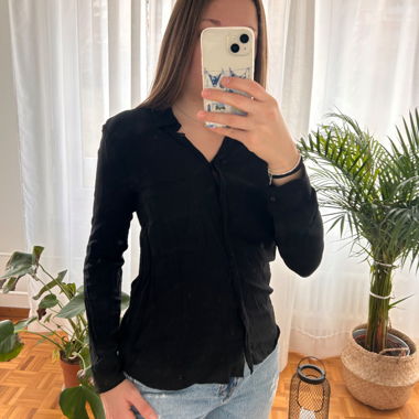 Black Pull&Bear blouse