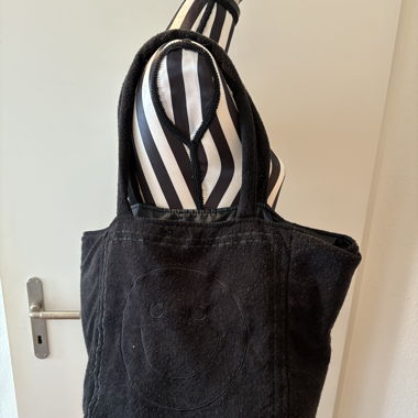 Schwarze Tasche