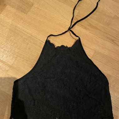 Neckholder mit spitze