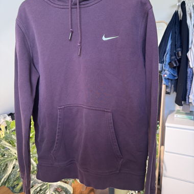 Nike Hoodie in Bordeaux