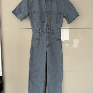 Tuta di jeans, maniche corte, azzurro chiaro
