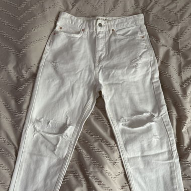 Jeans blanc à trou 