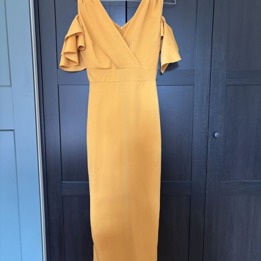 Yellow cold-shoulder midi dress