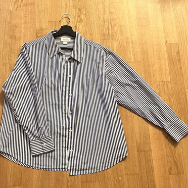 Blue/white shirt