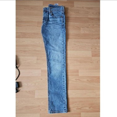 LEVIS JEANS