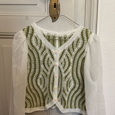 Gehäkelte Bluse