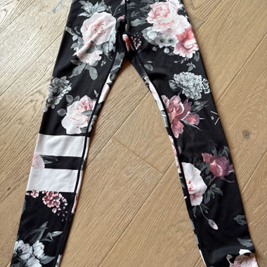 Sportleggins mit Blumenmuster DOPE Gr. XS