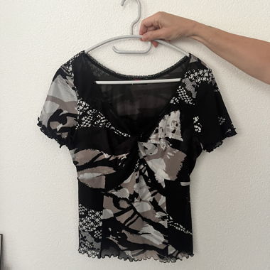 Women’s Mesh Top