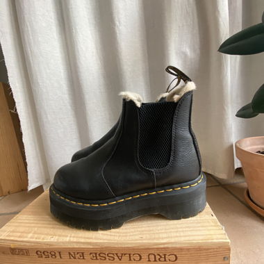 Dr. Martens Chelsea Boots (winter)