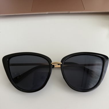 Sonnenbrille