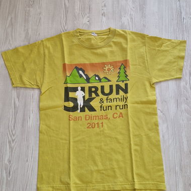 T-shirt événementiel jaune