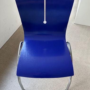 Sedie da designer impilabili blu