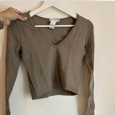 Stradivarius top - never worn
