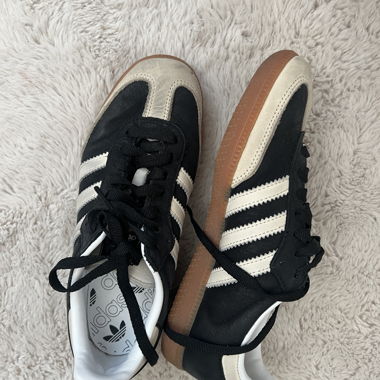 Adidas Sneaker black/cream