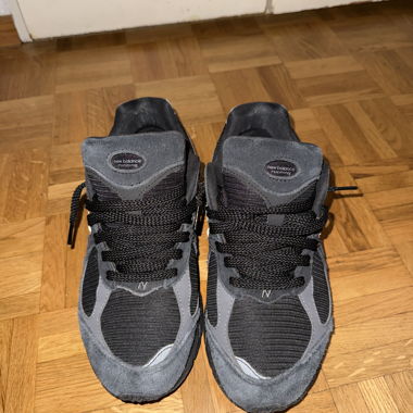 New Balance 2002R Triple Black