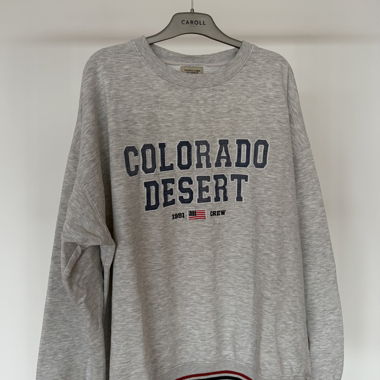Sweatshirt