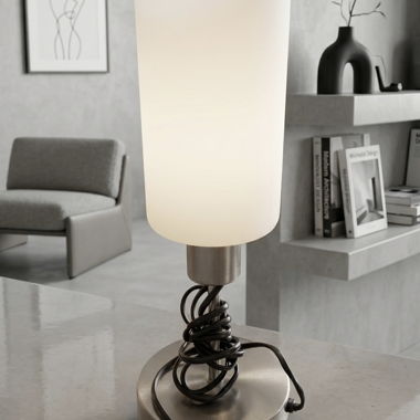 Lampe de table avec base en métal