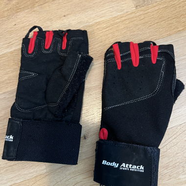 Gants de gym avec maintien du poignet