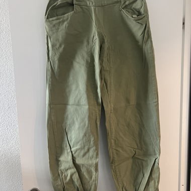 Jeans Nikita Gr. 31“ Länge 34