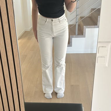 Stradivarius Flare Jeans white