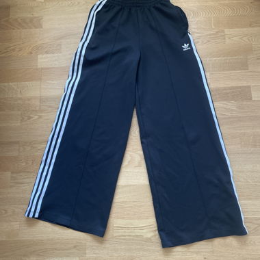Pantaloni sportivi Adidas neri