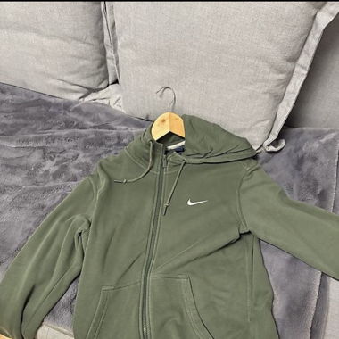 Nike Zipper