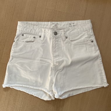 Short en jeans blanc