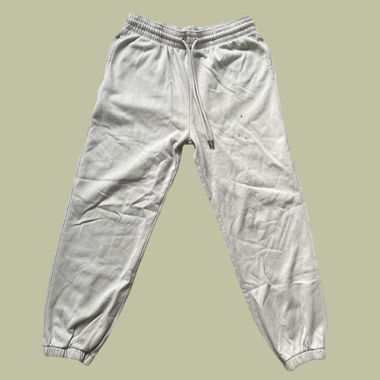 beige trainerhose