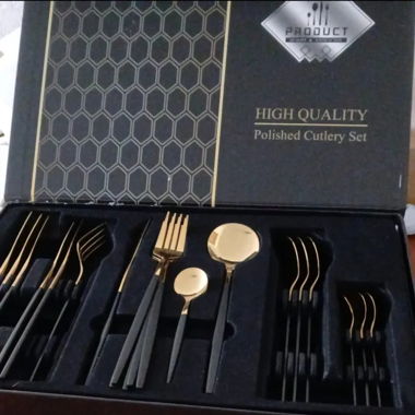 Hochwertiges Besteckset 24-teilig Gold-Schwarz
