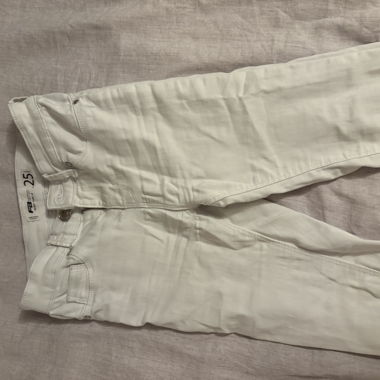 White Skinny Jeans Size 25