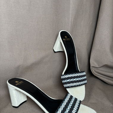 Navyboot Sandals Heel block style 