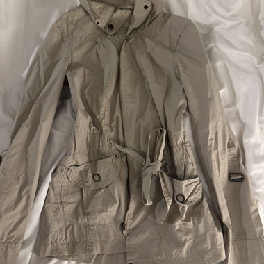 Jacket with waist belt