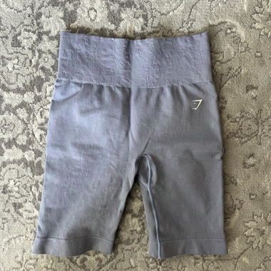 Short Gymshark Grigio-Lilla