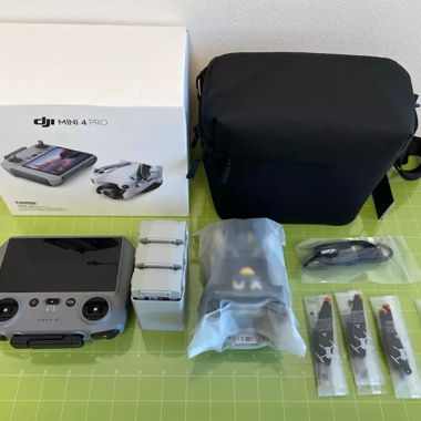 DJI Mini 4 Pro Drone Kit